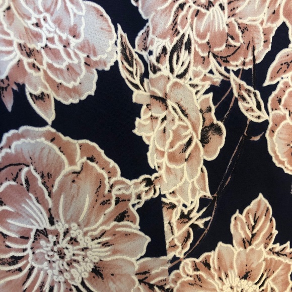 Sami and Jo quarter length dress with quarter length sleeves, NWT, navy - Picture 5 of 5